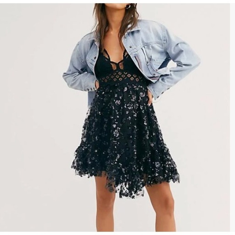 Free People Adella Sequin Mini Slip Dress in Black Lace sz L